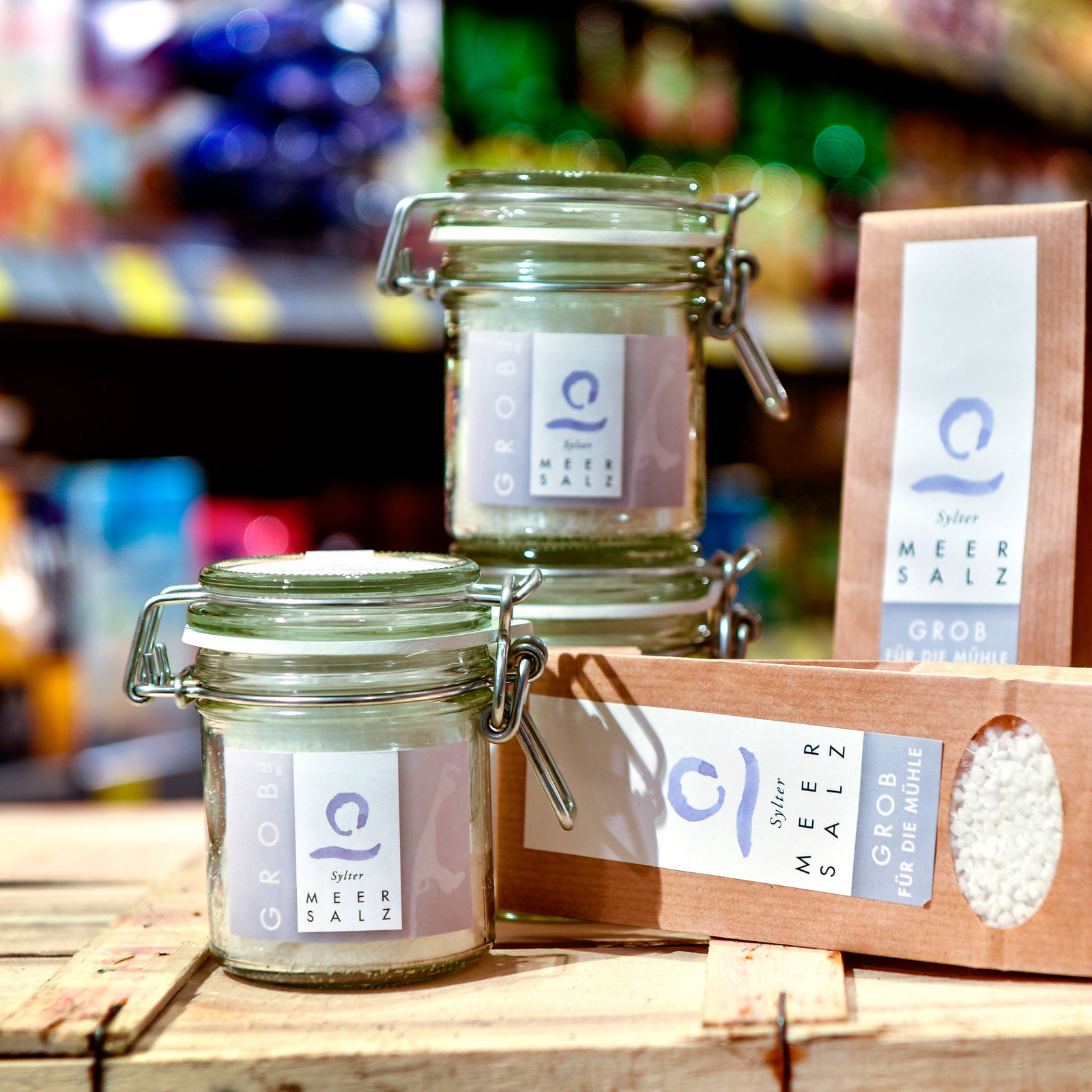 hochzwei_edra_teaser_01.jpg Kleine Weckgläser und Pappschachteln mit Sylter Salz