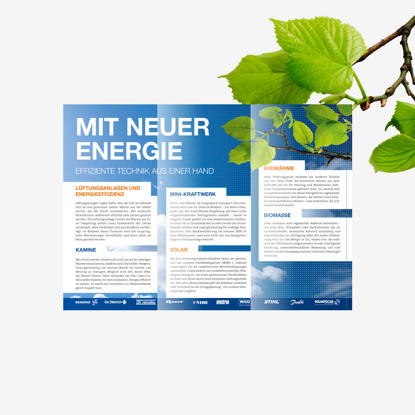 hochzwei_georgc_teaser_07.jpg Ein aufgeklappter Flyer mit einem grünen Ast daneben