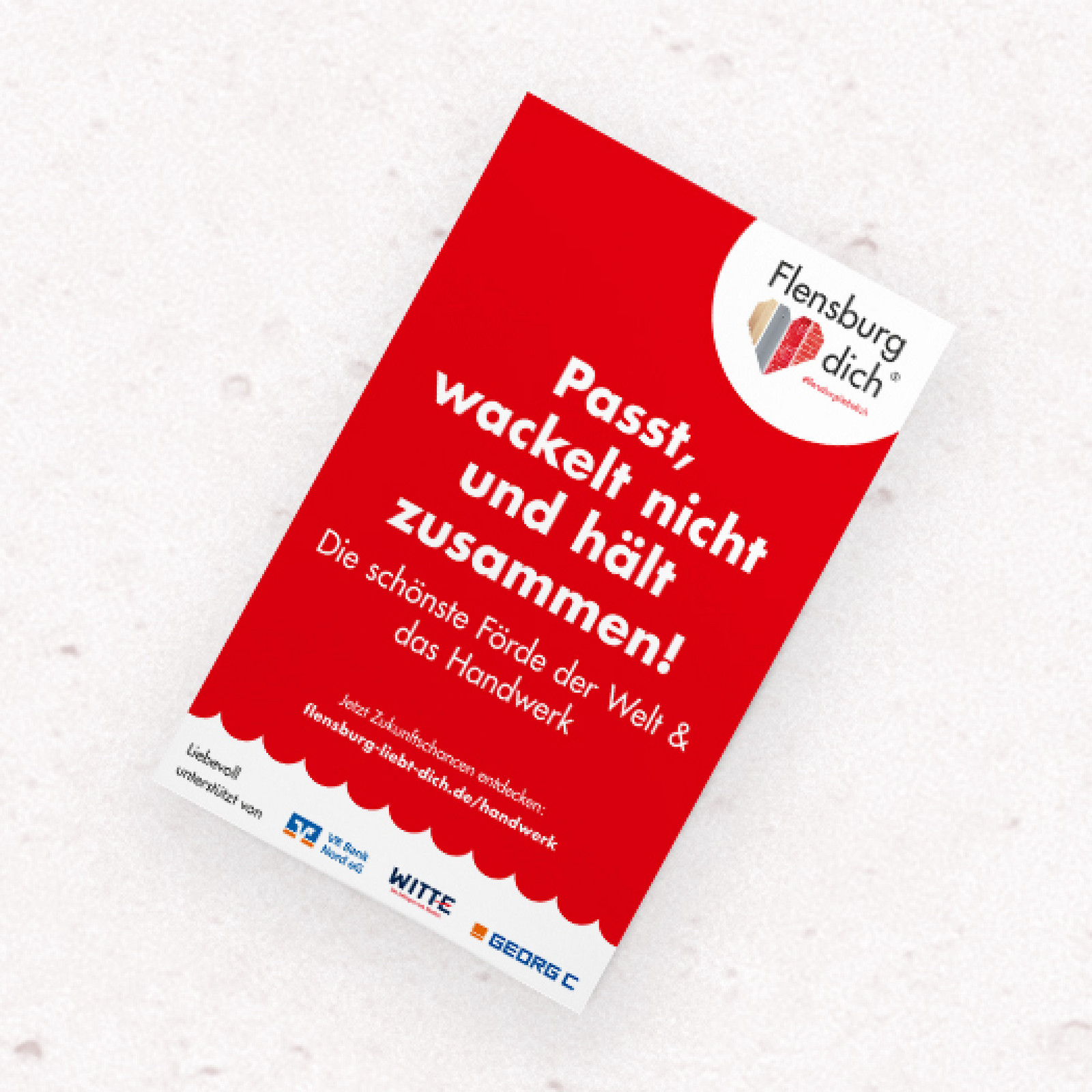 hochzwei_foe_teaser_08.jpg Rote Postkarte mit weißem Text