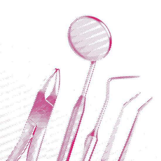 Fünf Zahnpflege Instrumente