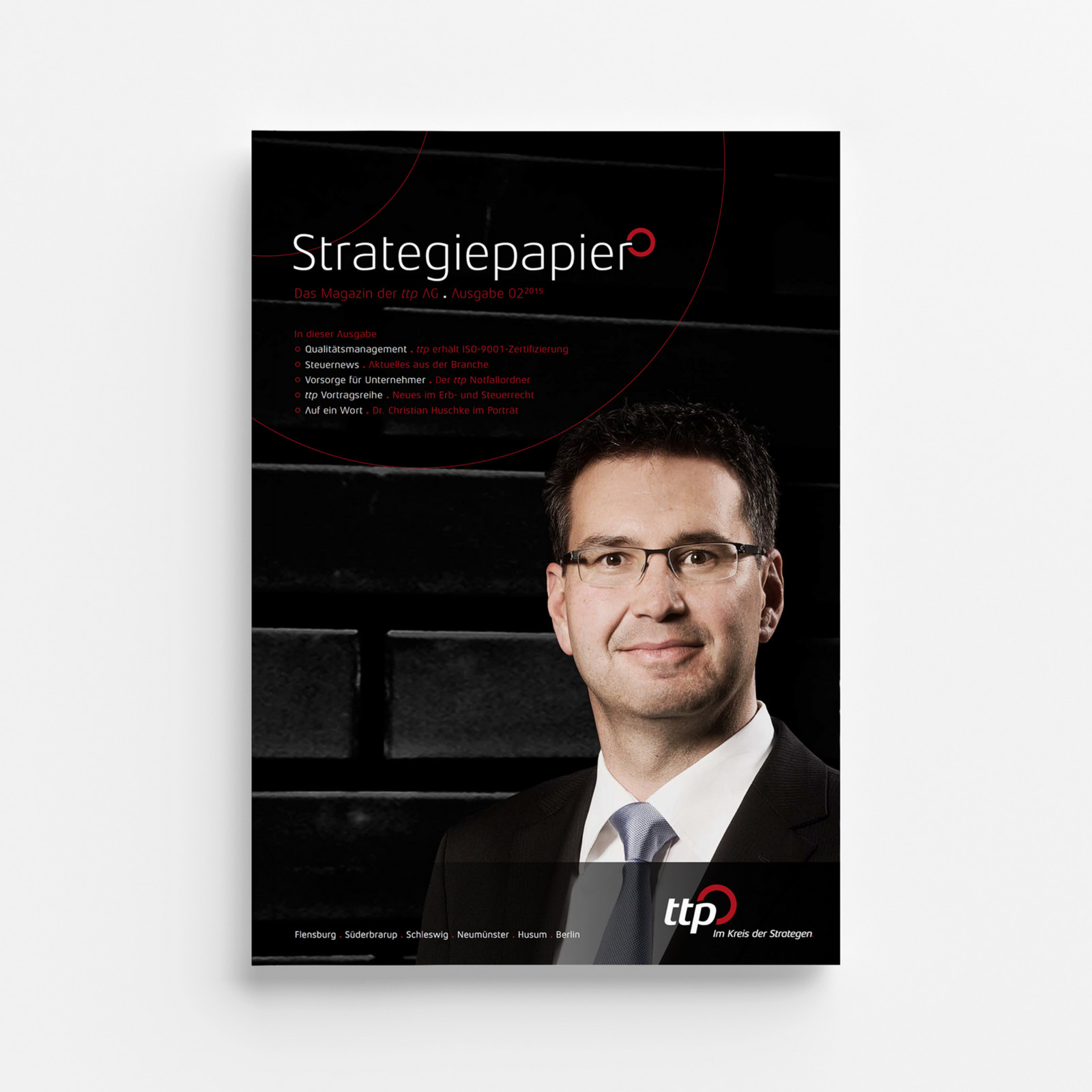 hochzwei_ttp_teaser_07.jpg Schwarzes Strategiepapier mit Porträt