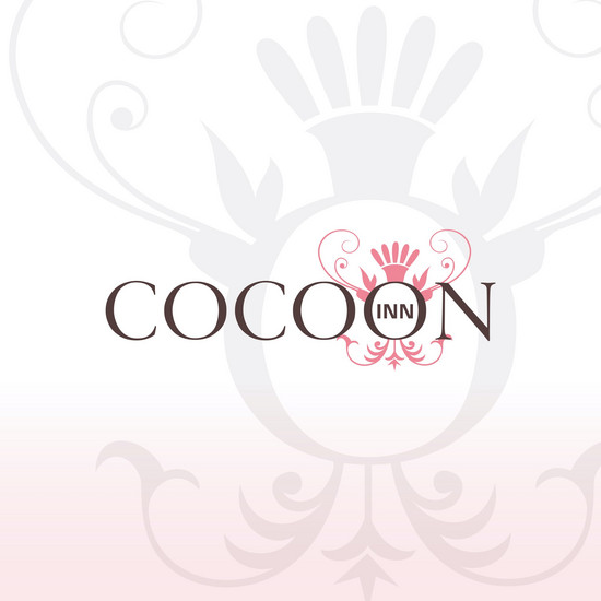 Namensfindung, Logo und Corporate Design Logo für Cocoon Inn vor weiß-rosa Hintergrund