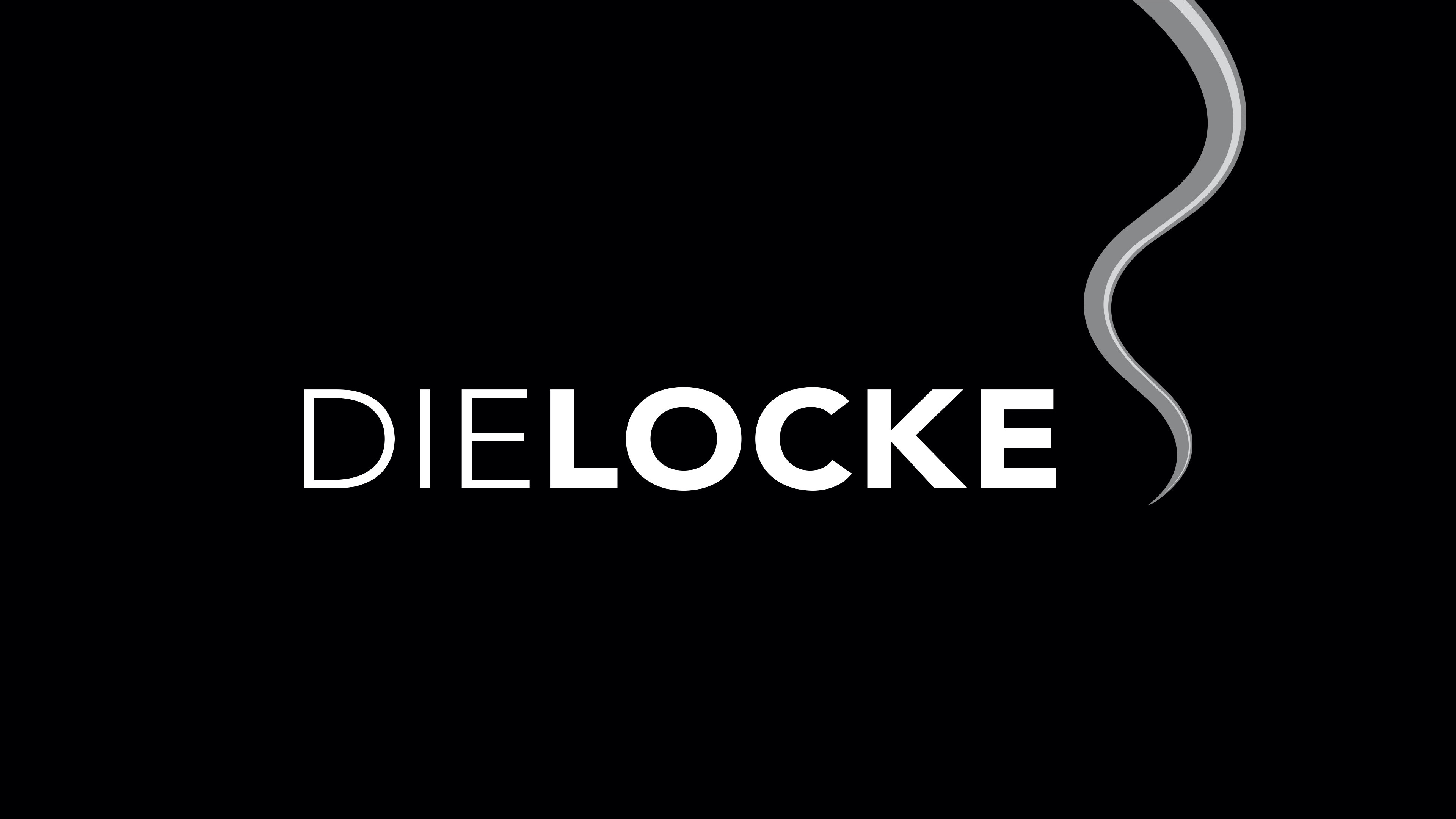 Weiße Schrift "DIELOCKE" und grauer Haarsträhne vor schwarzem Hintergrund