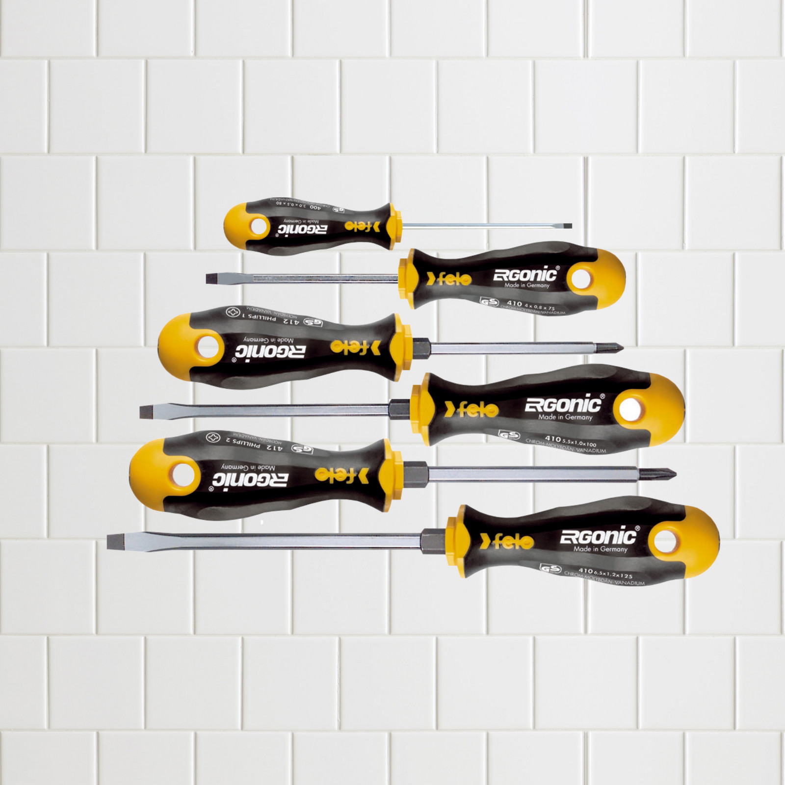 hochzwei_frla_teaser_05.jpg Sechs schwarze Schraubenzieher