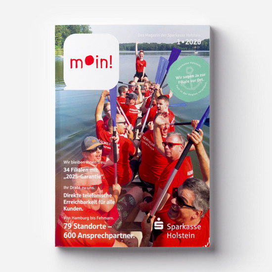 Sparkassen Mitarbeiter sitzen im Kajak