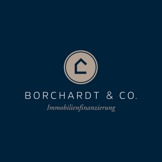 Aus gutem Hause Logo und Schriftzug Borchardt & Co vor blauem Hintergrund